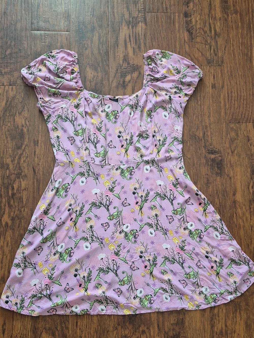 Tangled Pascal Lavender Floral Short Sleeve Dress